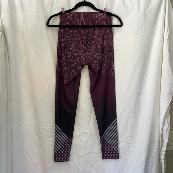 Onzie Peloton Purple and Grey Workout Leggings Women's Size Medium - Picture 2 of 5